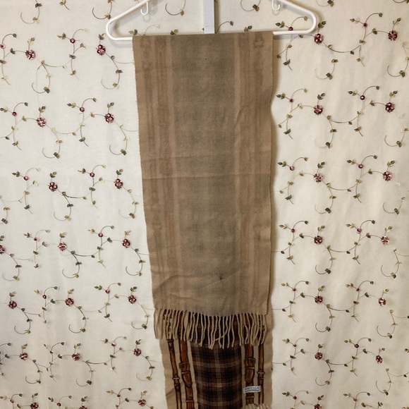 AMICALE Cashmere scarf - Picture 5 of 9